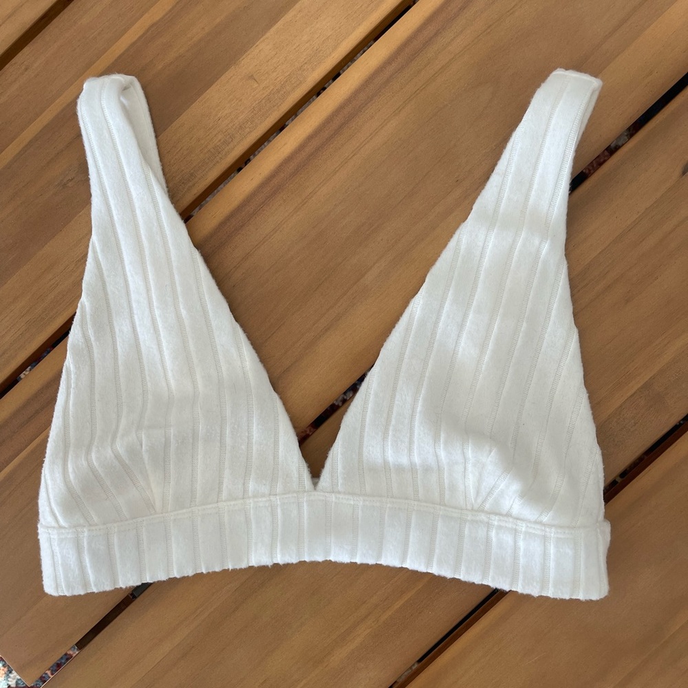 alo super soft deep v bra